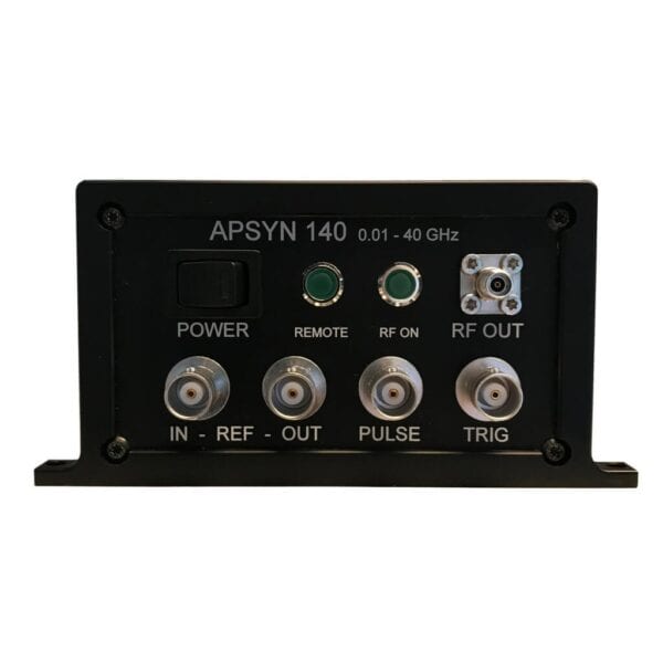 APSYN140-高达43.5 GH低噪声频率综合器